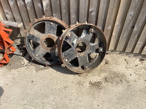 Howard gem iron - iron, wheels