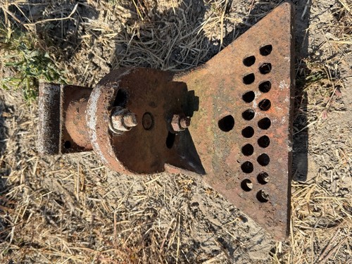 Howard 700 rotavator hitch - rotavator,